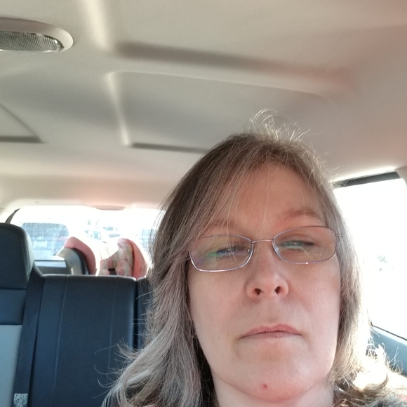 Meet your Posher, Teri - Picture 1 of 1